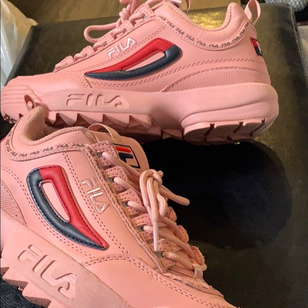 Fila Disruptor 2 Premium Repeat Traniners In Pink.